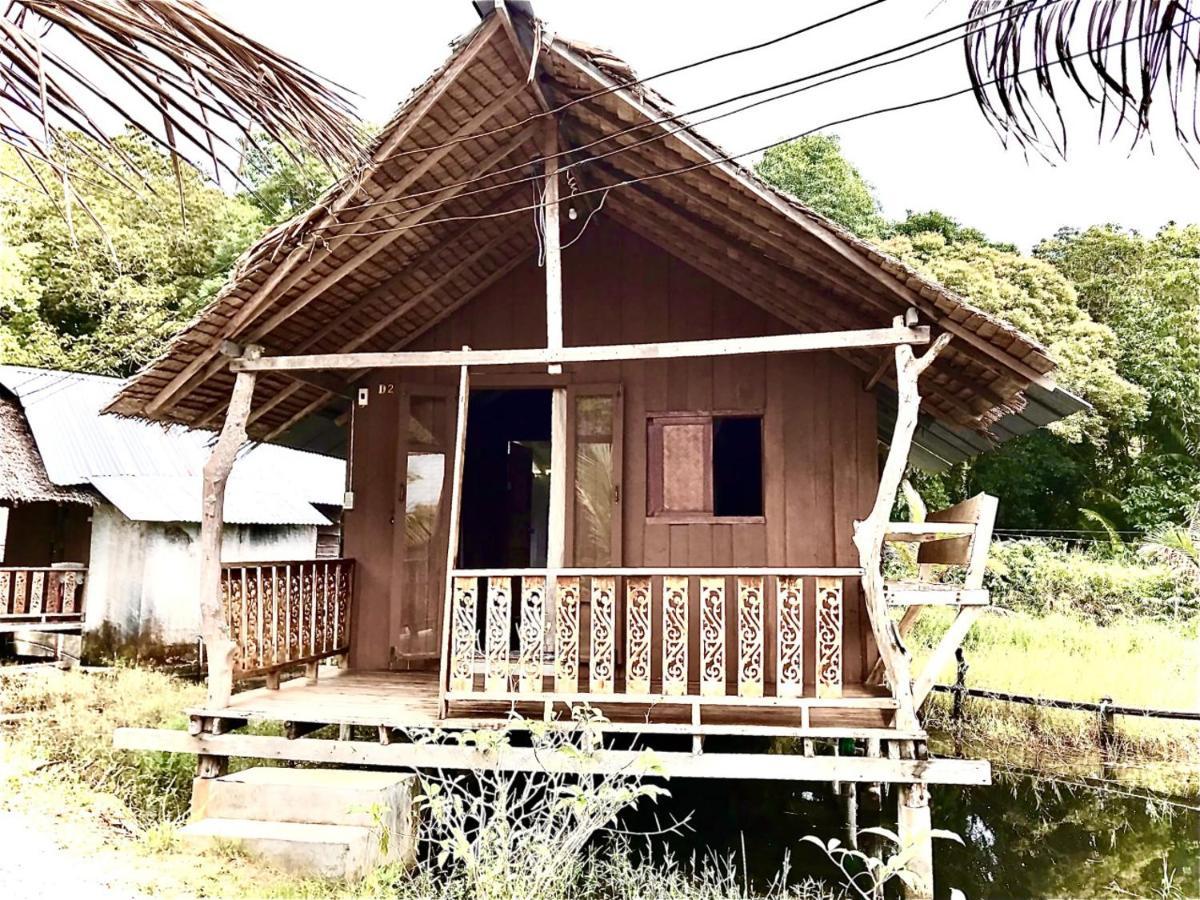 Frog Garden Hut Koh Phayam Exterior foto